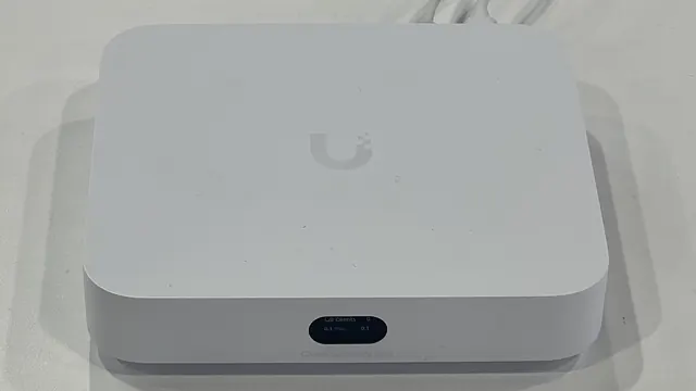 Ubiquiti UniFi Cloud Gateway Max